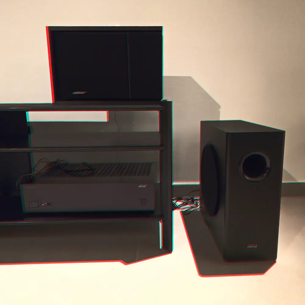 pciture of a subwoofer